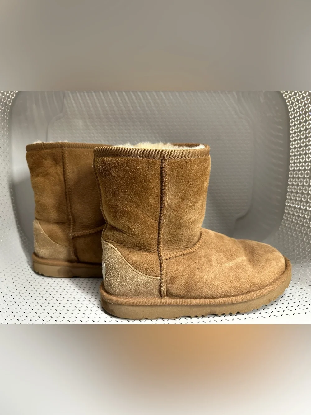 Kids Size 4 Ugg Classic Short Boots